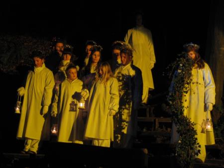 Predstava Božična noč pri Ivanovem izviru 23